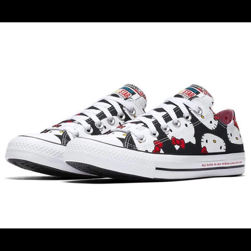 Converse Hello Kitty Girls 💕💕🔥🙌